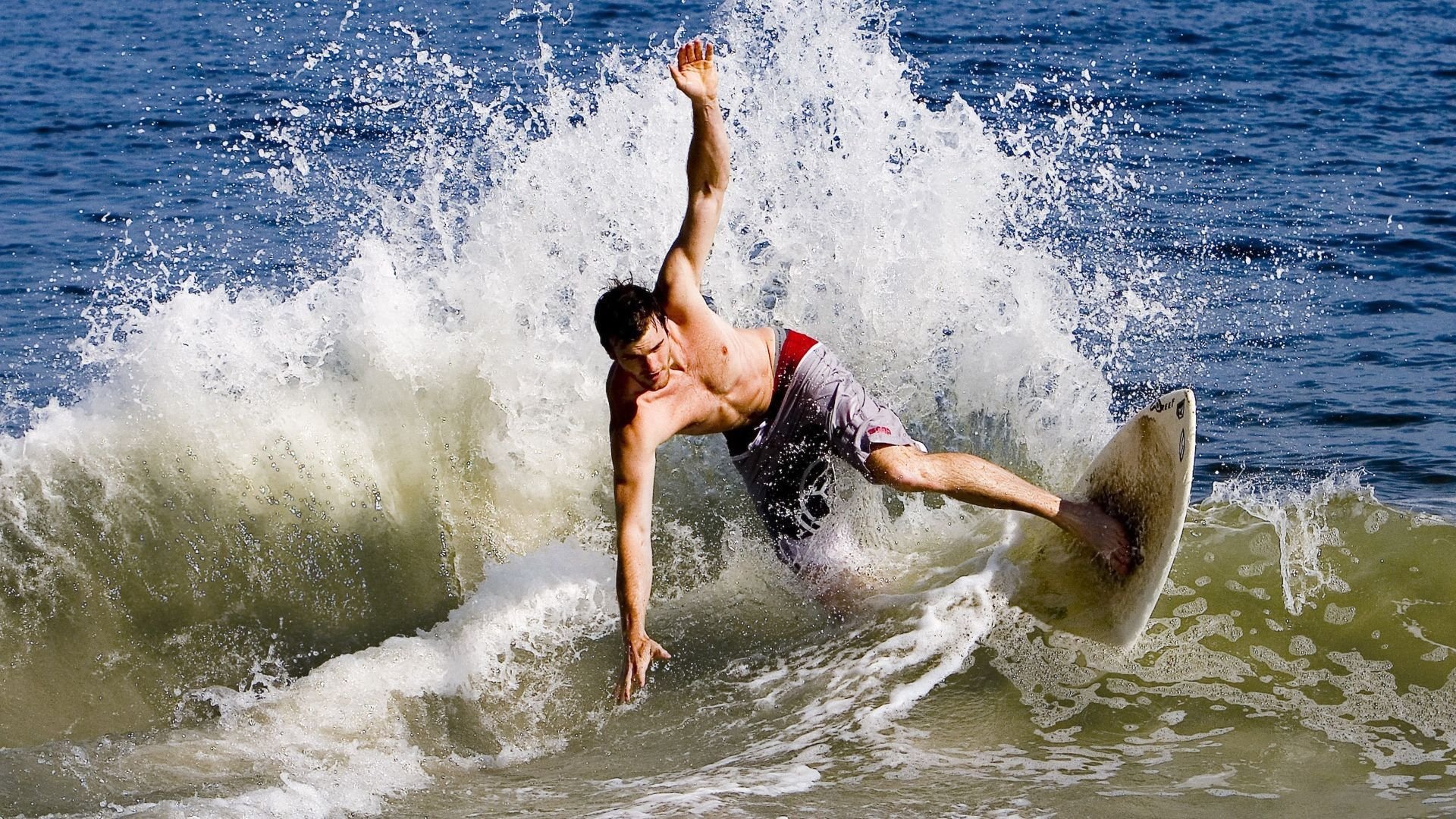 中国足球改革助力青少年足球普及，【特写】中国青少年足球_大浪潮与小现实