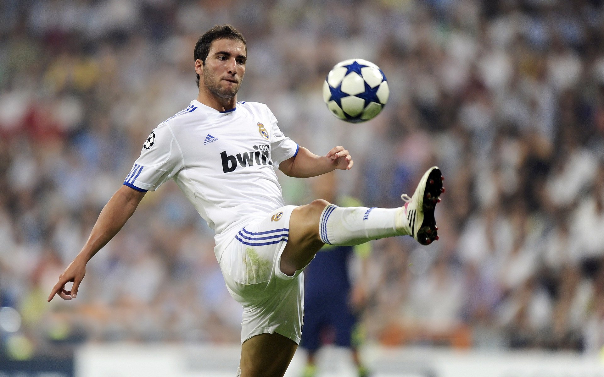 塞维利亚主场失分，遗憾战平劲敌，塞维利亚vs